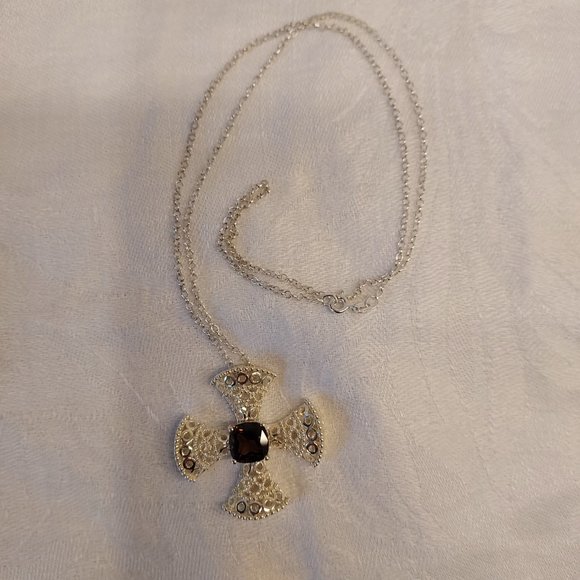 Pierced Sterling Silver Maltese Cross with Smoky topaz center Necklace - Picture 3 of 12